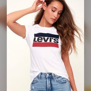 Levi’s Original White T-shirt